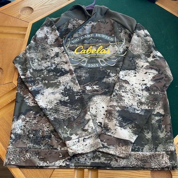 ⭐️⬇️ Cabelas Men’s Camouflage Sweatshirt/Hoodie - Picture 3 of 13